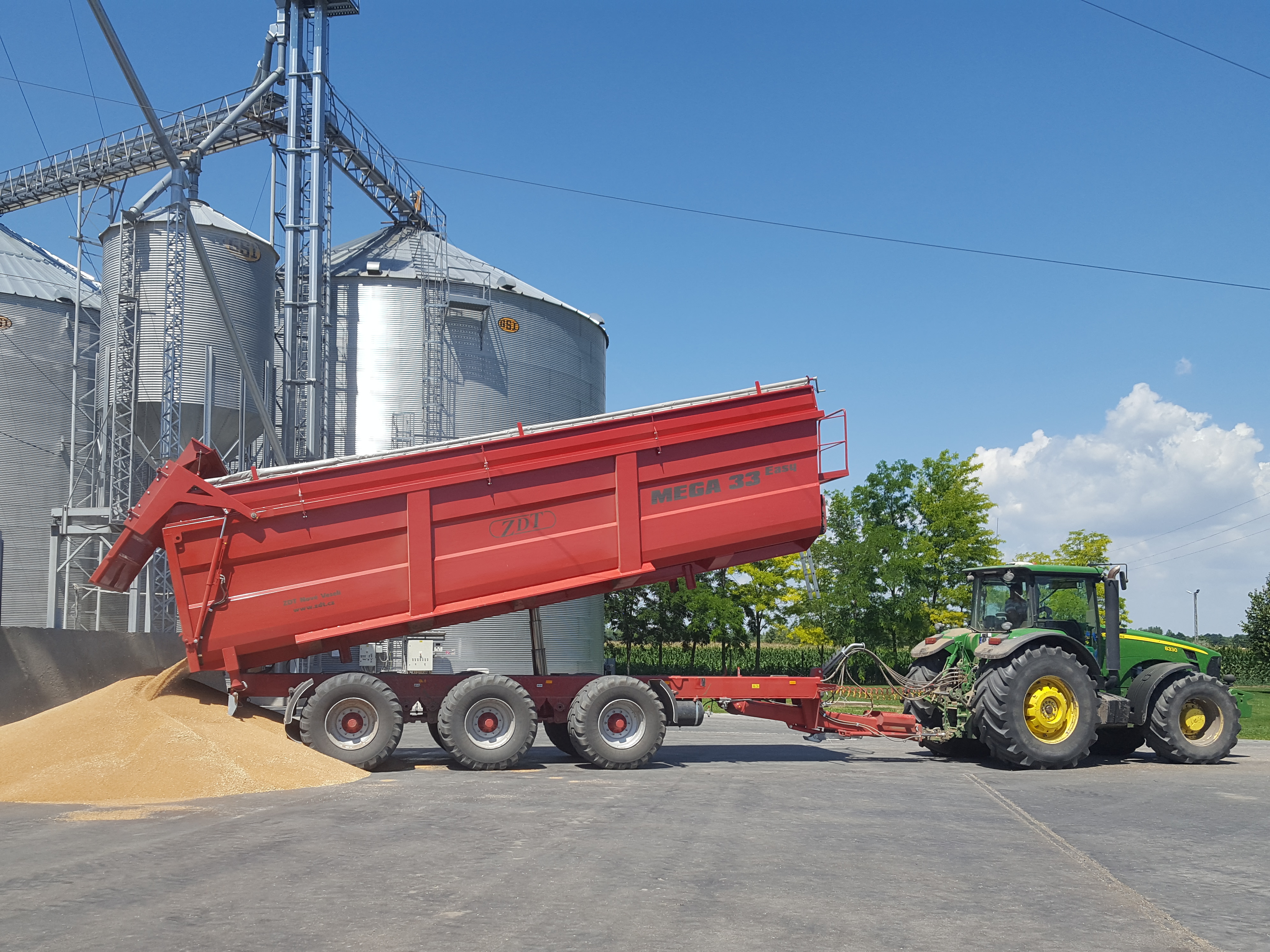 Совершенно новый прицеп MEGA33 Easy