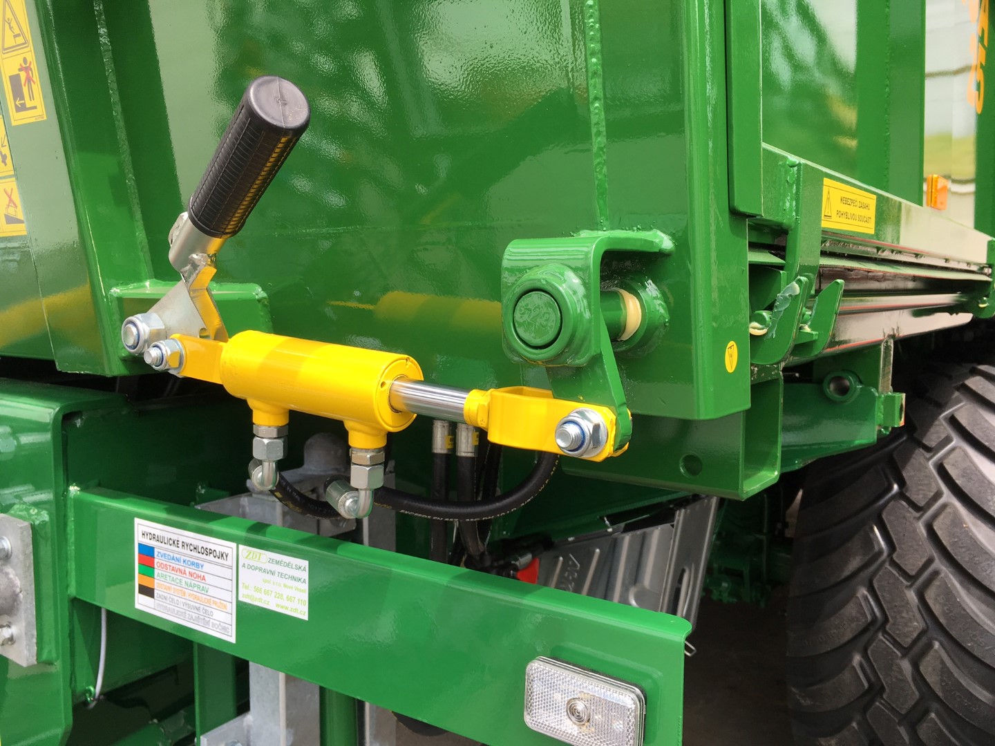 Гидравлическое управление боковыми бортами